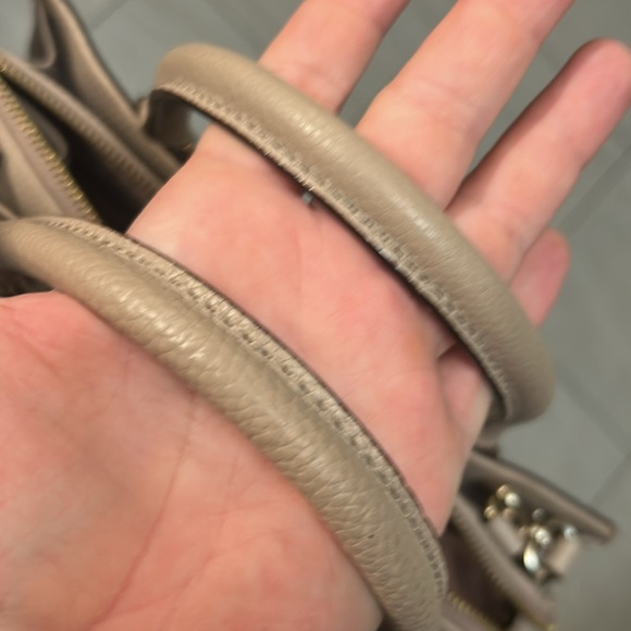 Kate Spade Tan Satchel with gold tone accents - Picture 7 of 9